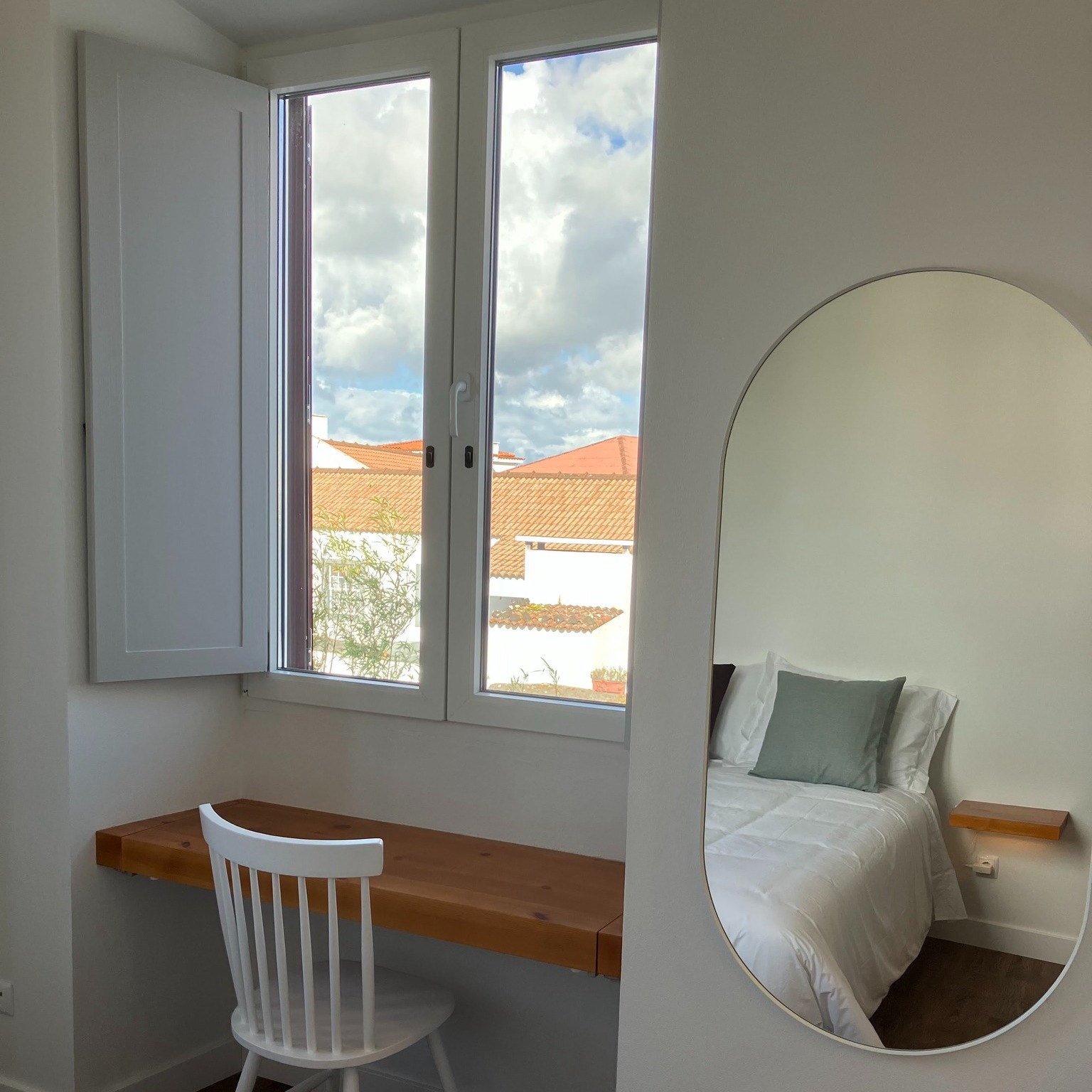 #jardimdascamelias #madalenadopico #picoisland #azoresislands #azores